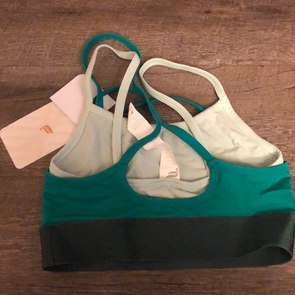 Fabletics Sports Bra NWT - Picture 2 of 2